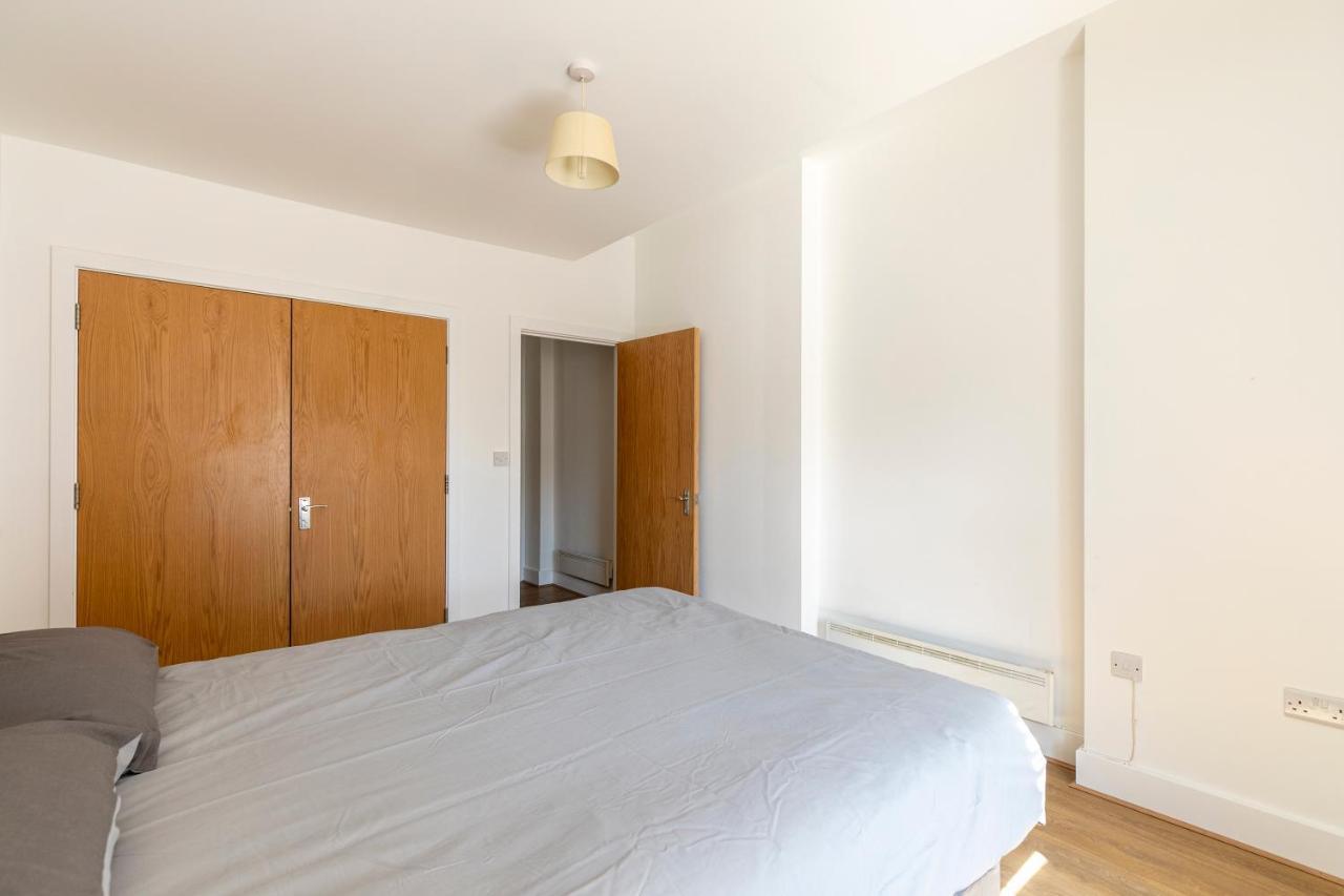 런던 Prime Location Flats 아파트 외부 사진