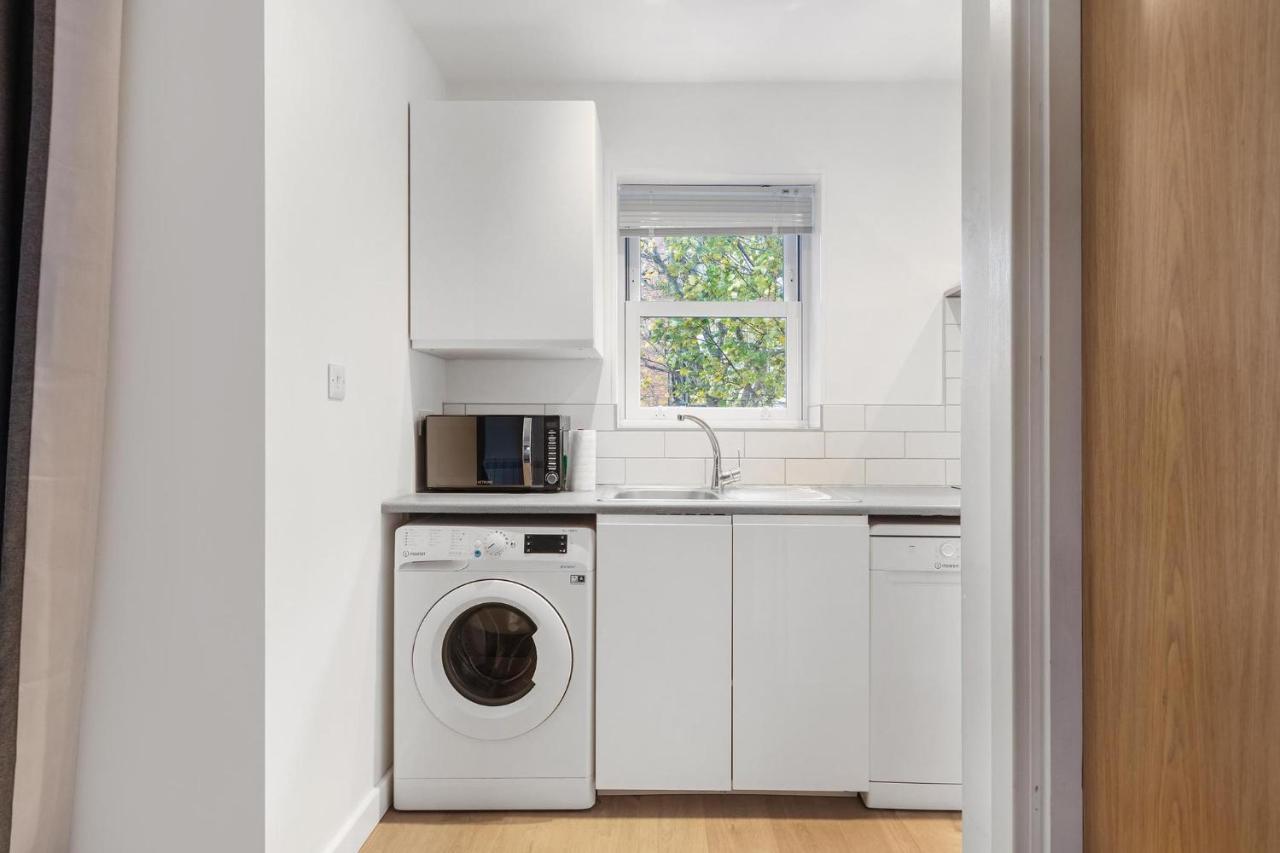 런던 Prime Location Flats 아파트 외부 사진